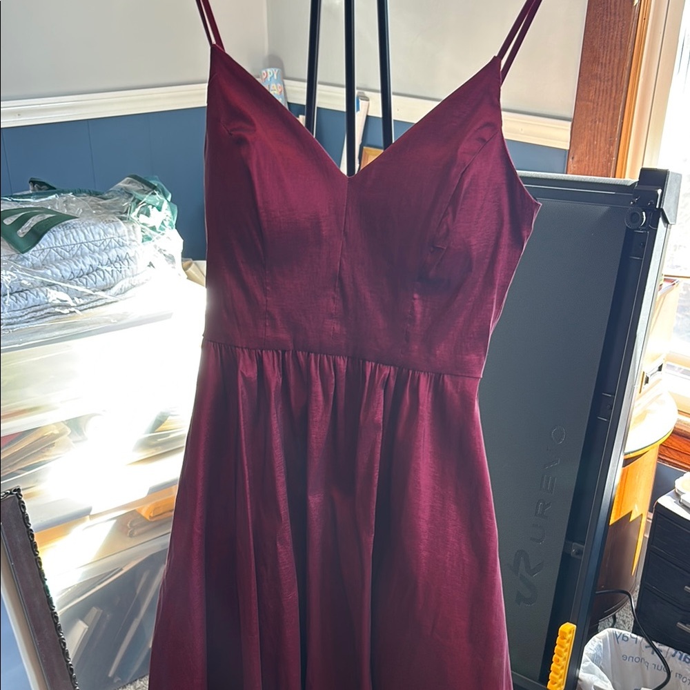 Elegant Burgundy Spaghetti Strap Dress